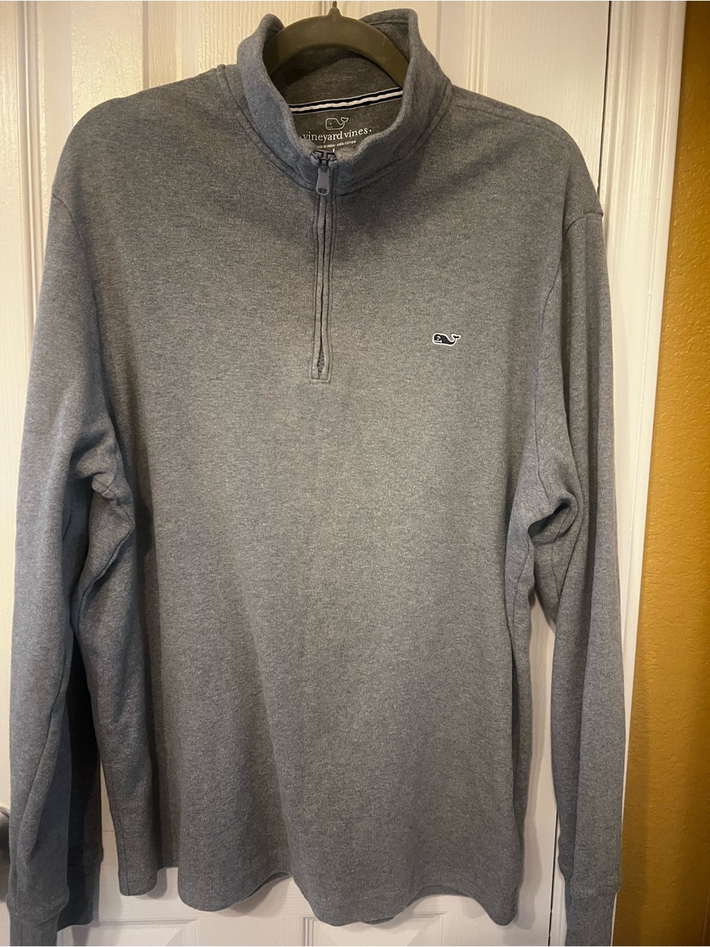 Vineyard Vines Men’s Gray 1/4 Zip Pullover Cotton Whale Logo, Size L